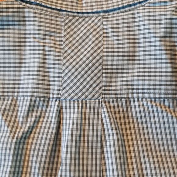 Arrow mens size M gray and black button up. - Picture 6 of 9